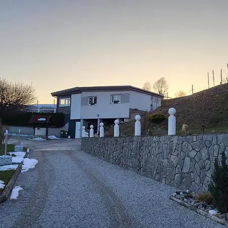 Apartma Lara Lesicno Exterior photo