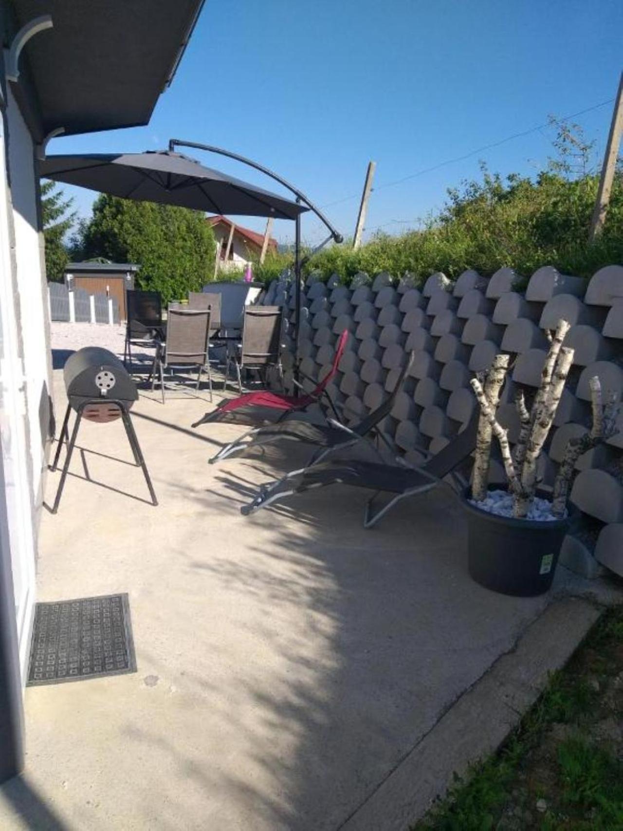 Apartma Lara Apartment Lesicno