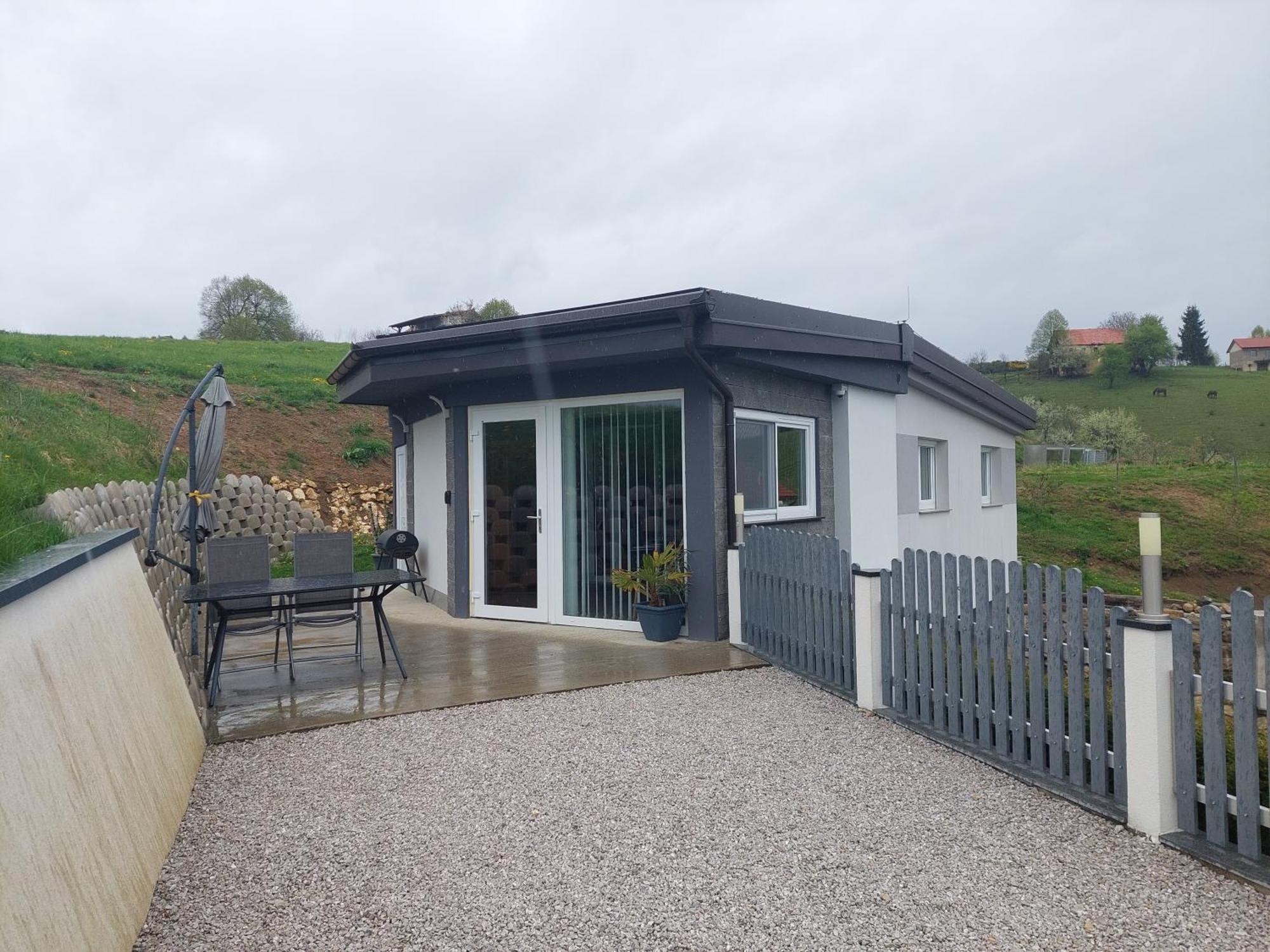 Apartma Lara Lesicno