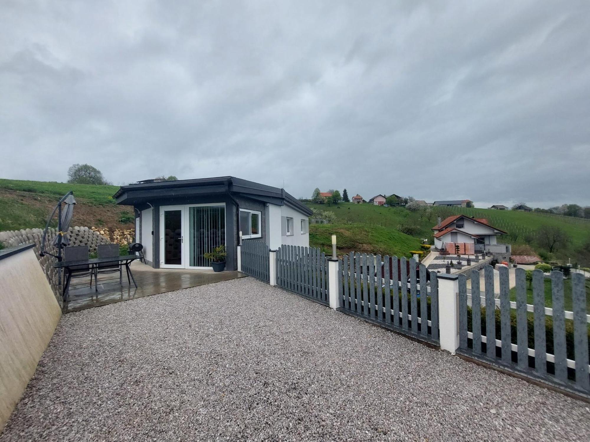 Apartma Lara * Lesicno